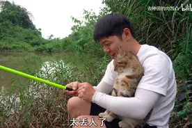 中年人的夏天，只会出现在江湖河海边图片