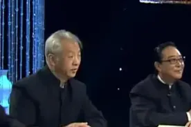 祖传一幅康熙皇帝书法，男子带来鉴宝！专家：你祖上是何官？图片