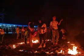 敦煌10月适合沙漠露营吗？会不会冷？图片