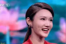 央视主持人龙洋，被称为“小董卿”，集美貌与才华于一身的湘妹子图片