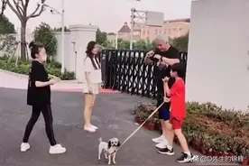 为了钱财走火入魔？张庭夫妇拖拽儿子拍视频赚钱，网友：沦为工具图片