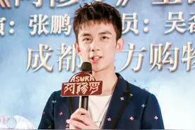 骨相极好的吴磊弟弟，驾驭任何发型都没问题图片