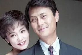 1997年，刘德凯在结婚前夕打来电话，害刘雪华摘掉器官终身不孕图片