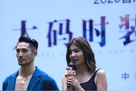 沈阳：抖音里拍婚纱照最美组合帅大叔阿本&莎莎为胖女孩选秀站台图片