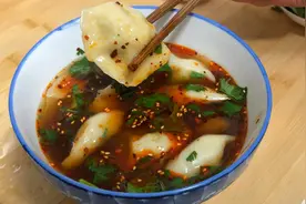 爱吃酸汤饺子要收藏，学会农家特色做法，皮薄馅香，酸香美味视频封面