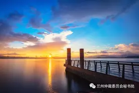 【美文短语】彼此本来就不是同路人，怎么会情投意合呢图片