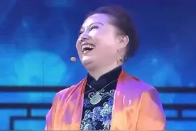贵妇带千年古画鉴宝，专家直言赝品，贵妇大笑：你可知它出自哪里图片