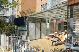 和邻居发生口角，一气之下卖掉一楼买顶楼，现在住着舒服又自在图片