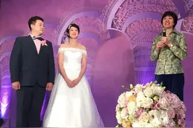 女排郎妈的世界冠军女儿，已有四人出嫁，其中两人已为人母图片