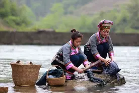 我国一个特别的民族：结婚后新娘新郎不同房，仅靠过节“团聚”图片