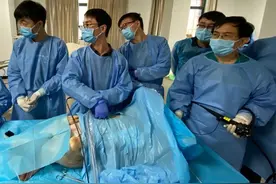 首创！我专家开拓内镜下逆行胆囊切除新路径图片