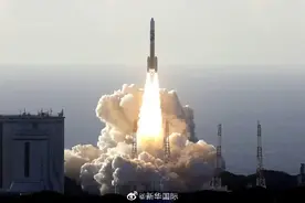 发射成功！阿联酋首个火星探测器在日本升空图片