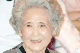 《暖春》鲁园53岁拍戏70岁丈夫离世消沉2年，78岁夺飞天奖图片