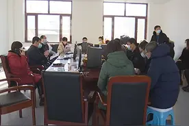 林口：赵荣国、付刚看望慰问支援我县专家组图片