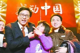 带着妹妹上大学，“感动中国”的洪战辉，如今请叫他洪校长图片