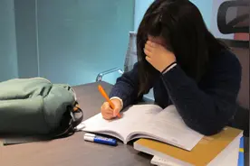高中或将纳入义务教育，教育部回应来了，家长别高兴得太早图片
