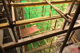 住建安全在行动丨责令全面停工！这个施工现场存在重大安全隐患图片