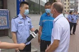 190路驾驶员因未及时并道违章左转 被记9分罚400元图片