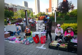 二道区扶贫夜市 让百姓暖心图片