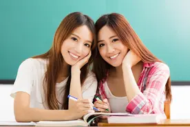 处女的私处不发黑？膝盖淤青说明有经历？男人别再“洗脑”了图片