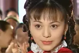 她因出演"雪姨"而走红，婚姻生活却一波三折，如今与儿子相依为命图片