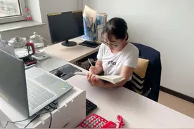 【书斋】天才在左 疯子在右图片