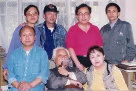 回到延安，张仃才知儿子已被送人，多年后一眼认出：是我儿子图片
