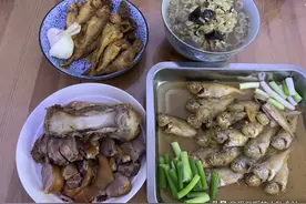 大肘子、大头宝还有饺子，非常惬意的周末图片