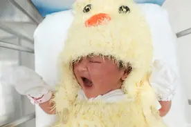 过来人宝妈警告：5种馈赠的二手婴儿用品别给孩子用，再贵都别要图片