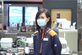 谢霆锋前女友近照消瘦，48岁无子参加节目当销售员，多年没戏拍图片