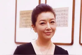 江珊牵手田小洁：好事将近，结束单身指日可待图片
