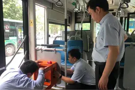 “救命神器”来了！郑州公交AED急救设备正式“上岗”图片