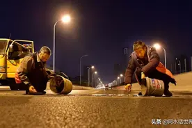 来中国的美国人直言：难怪中国能长盛久安，看凌晨的街道就懂了图片