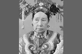 慈禧太后是西宫娘娘为何死后却葬在东边？图片