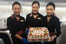 东航空中姐妹花谢幕蓝天之旅图片
