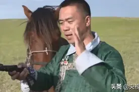从网络“小白”到年入百万，内蒙古小伙靠直播助乡亲们脱贫 #走向我们的小康生活#图片