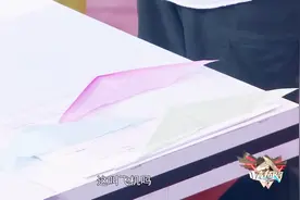 你相信吗？折纸达人刘冬这种纸飞机能冲浪，还包含深奥的科学原理视频封面
