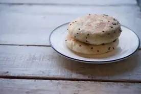 多图详解，比葱油饼更好吃的红豆沙馅饼，一周的早餐都被它包下了图片
