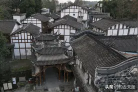 一足踏二县，一市连二乡，九斗碗的发祥地，小而有趣的连二里市图片