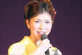 53岁女歌手浴室摔倒身亡，黄鸿升、潘星谊也是因地滑摔倒殒命图片
