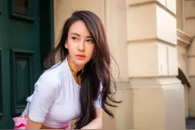 瑜伽女神母其弥雅，33岁依然保持完美身材，刻苦训练拥有真功夫图片