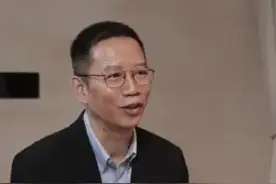 吴晓波：我觉得，大部分人是无用的，世界不需要那么多人同时思考图片