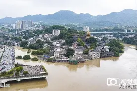 磁器口水位持续上涨 沿江一带商铺已关闭图片