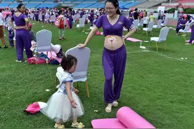 撒贝宁坦言：妻子带娃“很不同”，终于明白国外妈妈为啥轻松了图片