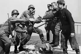 苏联没有英美援助的物资就打不赢二战？1939年11月4日中立法通过图片