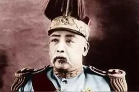 野史记载：民国初期军阀混战，一富家女因女扮男装逃难引发的血案图片