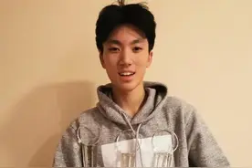 18岁获电影节三项大奖，登上杂志封面，他是张艺谋骄傲的大儿子图片