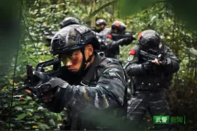 密林深处勇追击，实战化练兵正当时图片