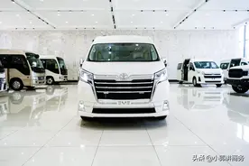 21款进口丰田海狮HIACE 国六蓝牌九座5.92米3.5L六缸 大家庭轻客图片