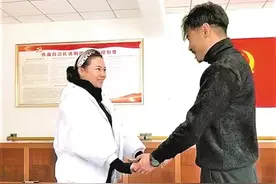 “姐妹花”扎西央宗和索朗曲珍的舞台梦图片
